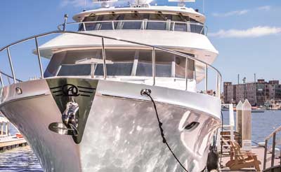 Fourniture et usinage de pièces pour paliers de gouvernail et de direction de bateaux